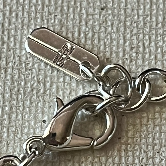 Avon Blue Floral Crystal Necklace & Earring Set – Silver-Tone - Picture 8 of 8